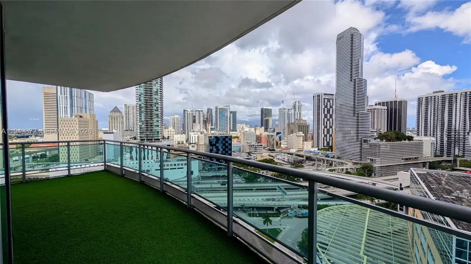 350 S Miami Ave # 1901, Miami FL 33130 photo 4