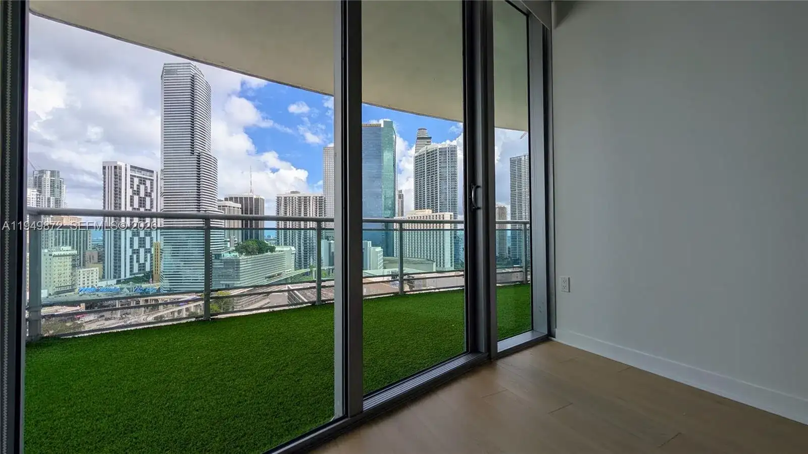 350 S Miami Ave # 1901, Miami FL 33130 photo 5