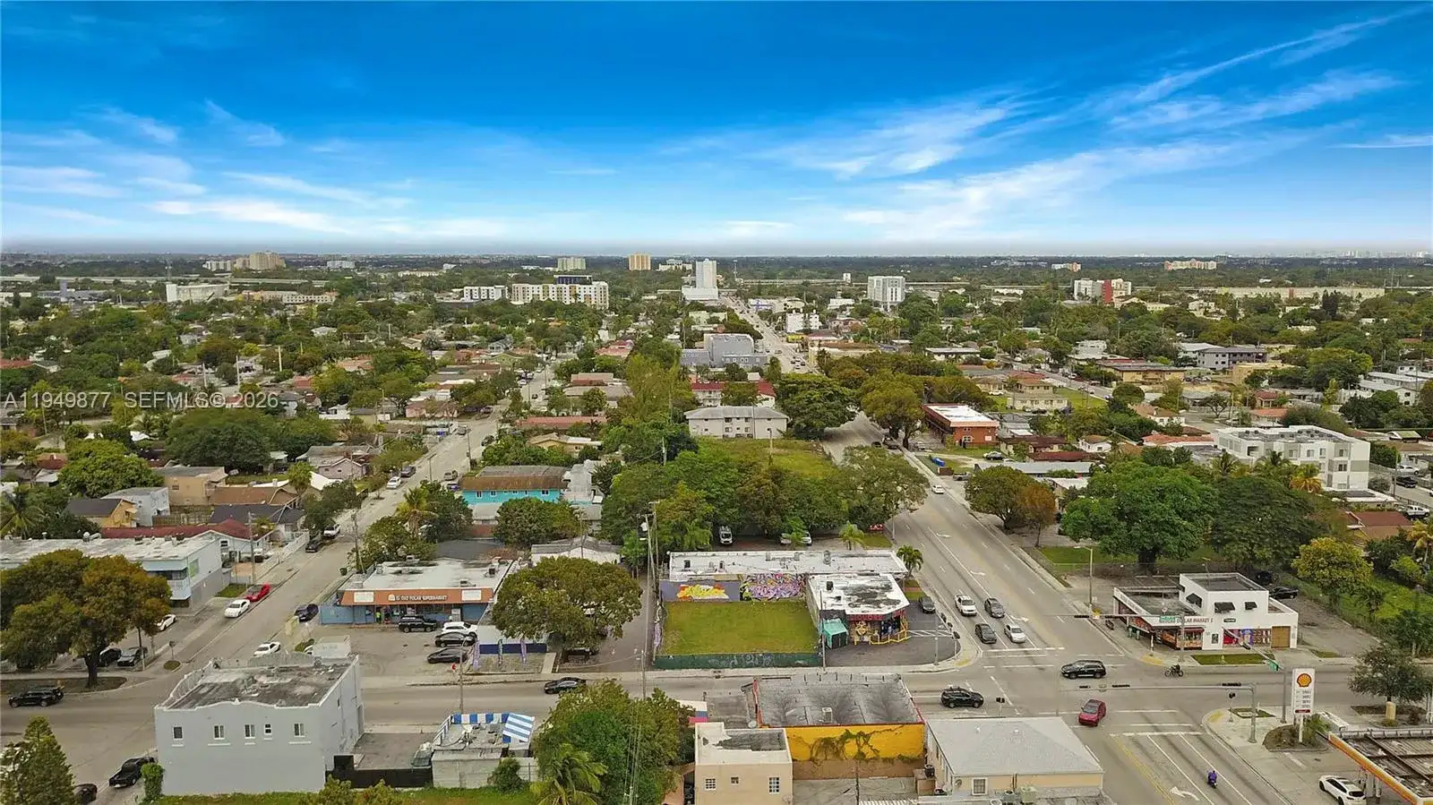 2219 NW 28th St, Miami FL 33142 photo 2