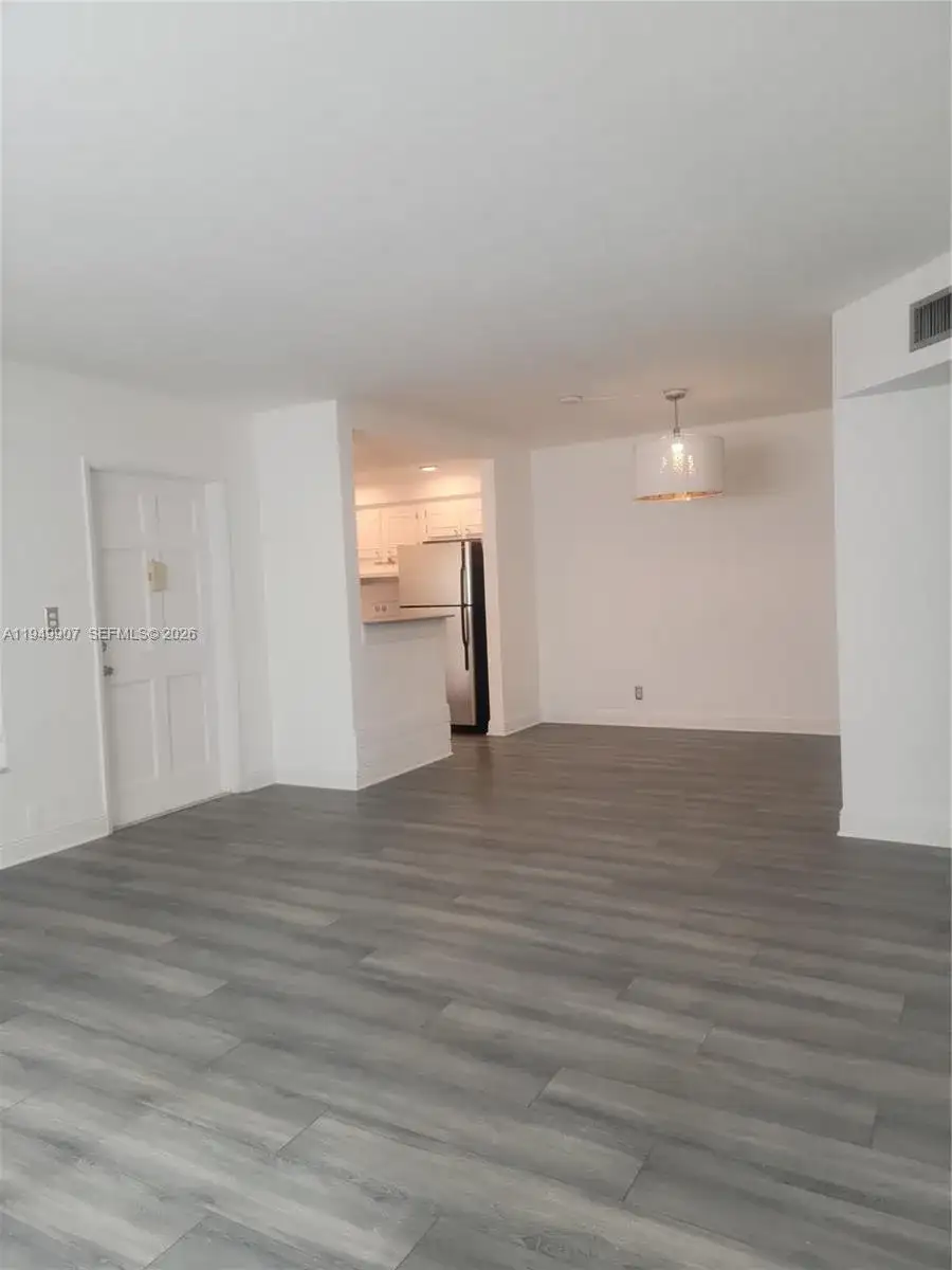 651 Pine Dr # 110, Pompano Beach FL 33060 photo 5