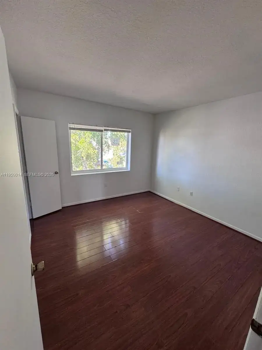 8463 NW 4th Ct # 8463, Miami FL 33150 photo 5