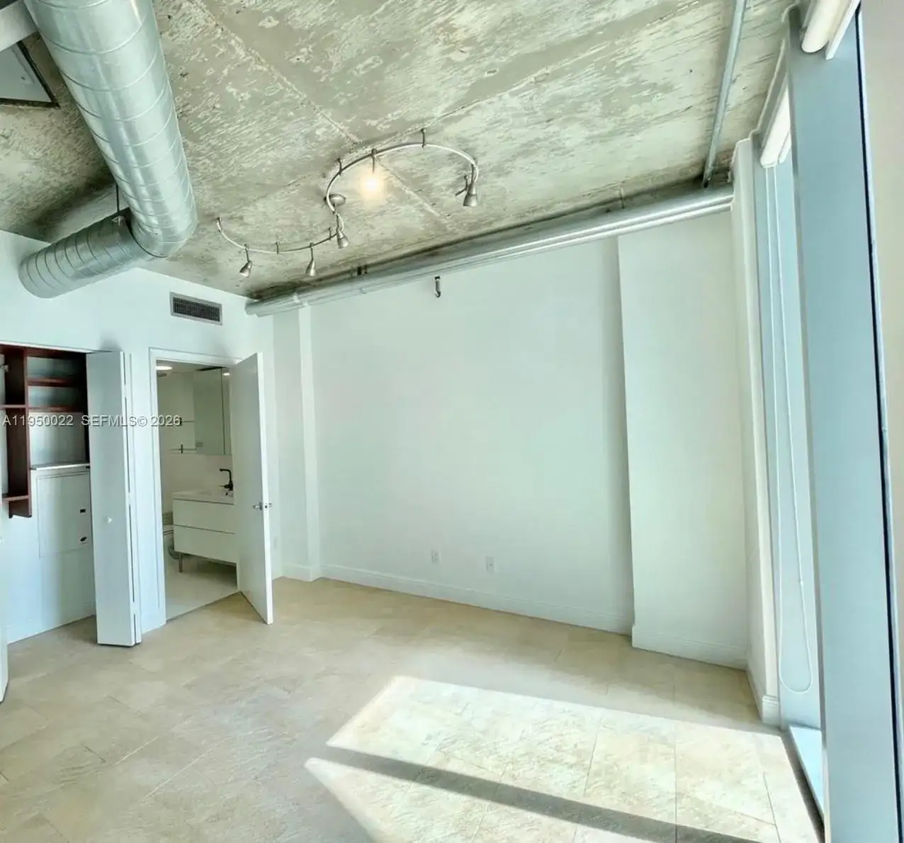 690 SW 1st Ct # 2134, Miami FL 33130 photo 3