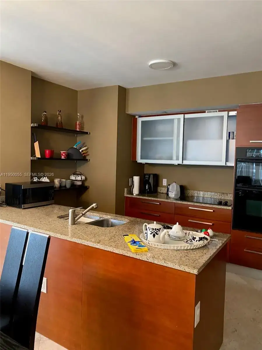 1830 S Ocean Dr # 1106, Hallandale Beach FL 33009 photo 4