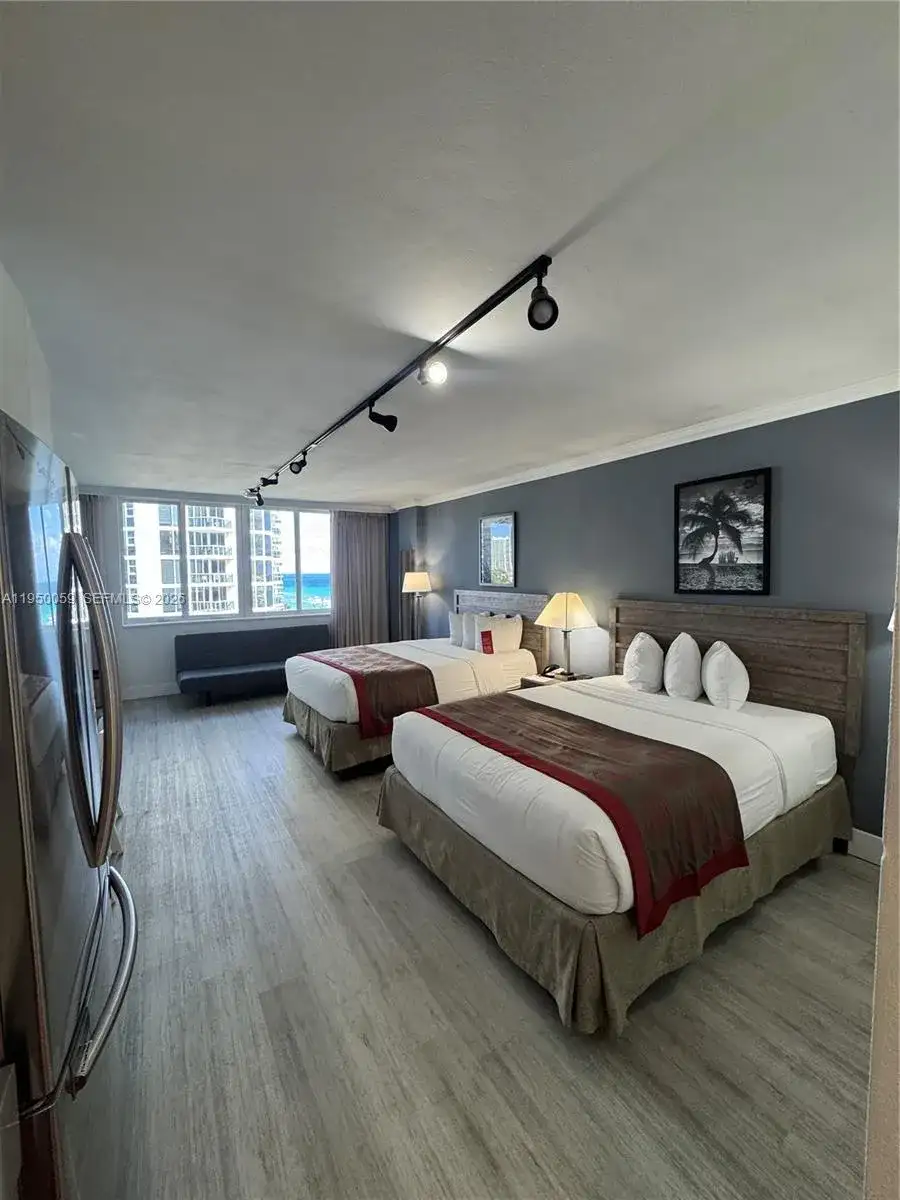 19201 Collins Ave # 1018, Sunny Isles Beach FL 33160 photo 4