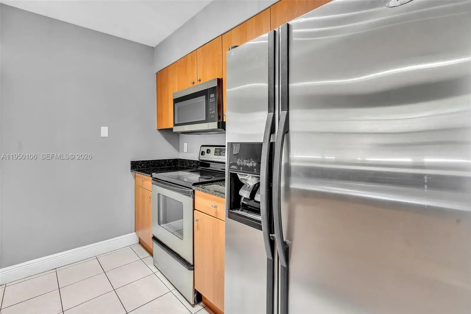 2881 N Oakland Forest Dr # 113, Oakland Park FL 33309