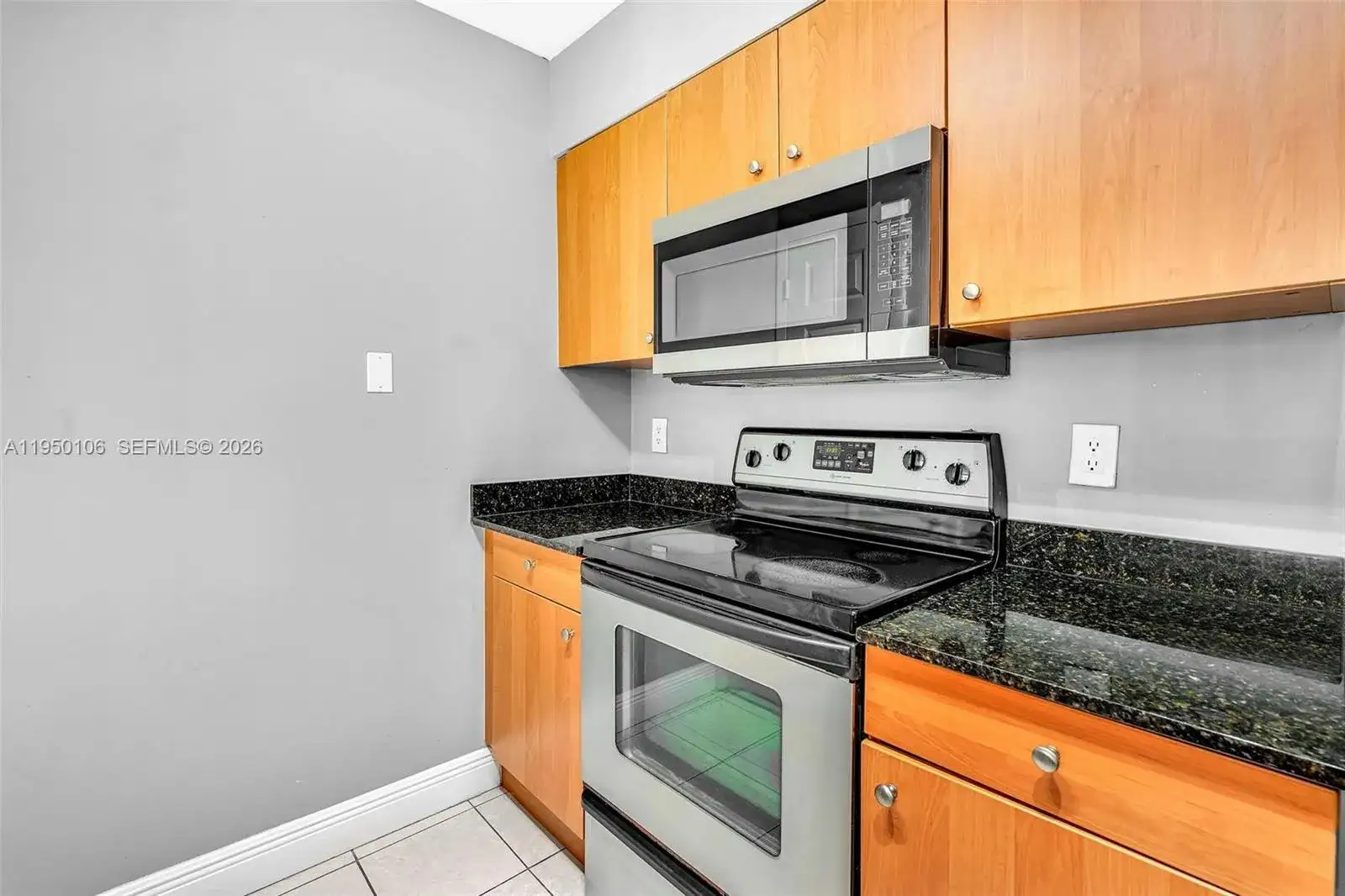 2881 N Oakland Forest Dr # 113, Oakland Park FL 33309 photo 2