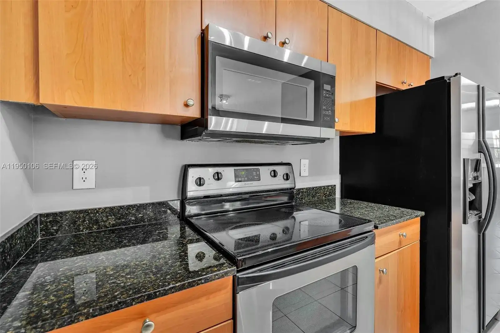 2881 N Oakland Forest Dr # 113, Oakland Park FL 33309 photo 3