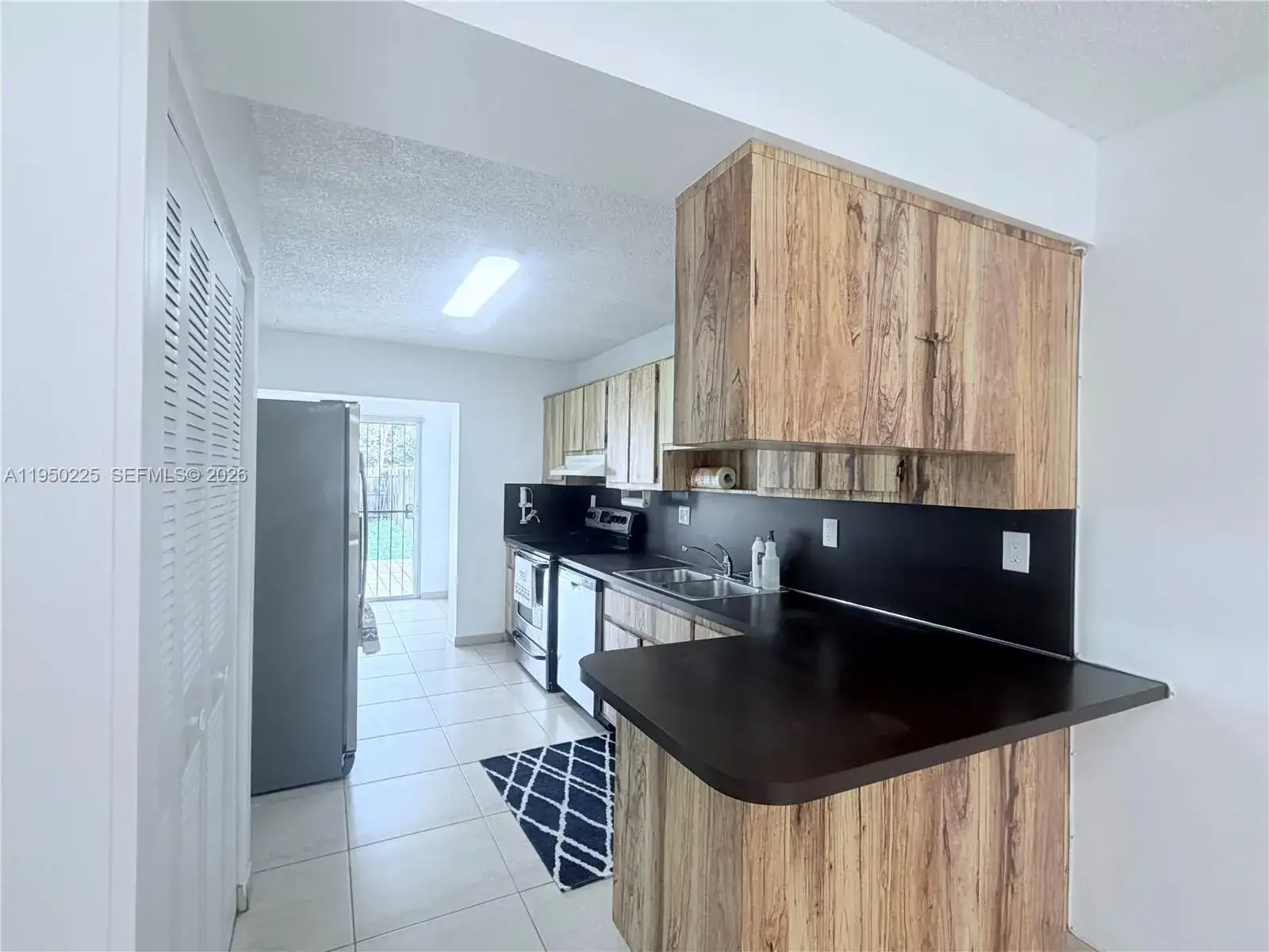 5785 W 16th Ln # 1, Hialeah FL 33012 photo 4