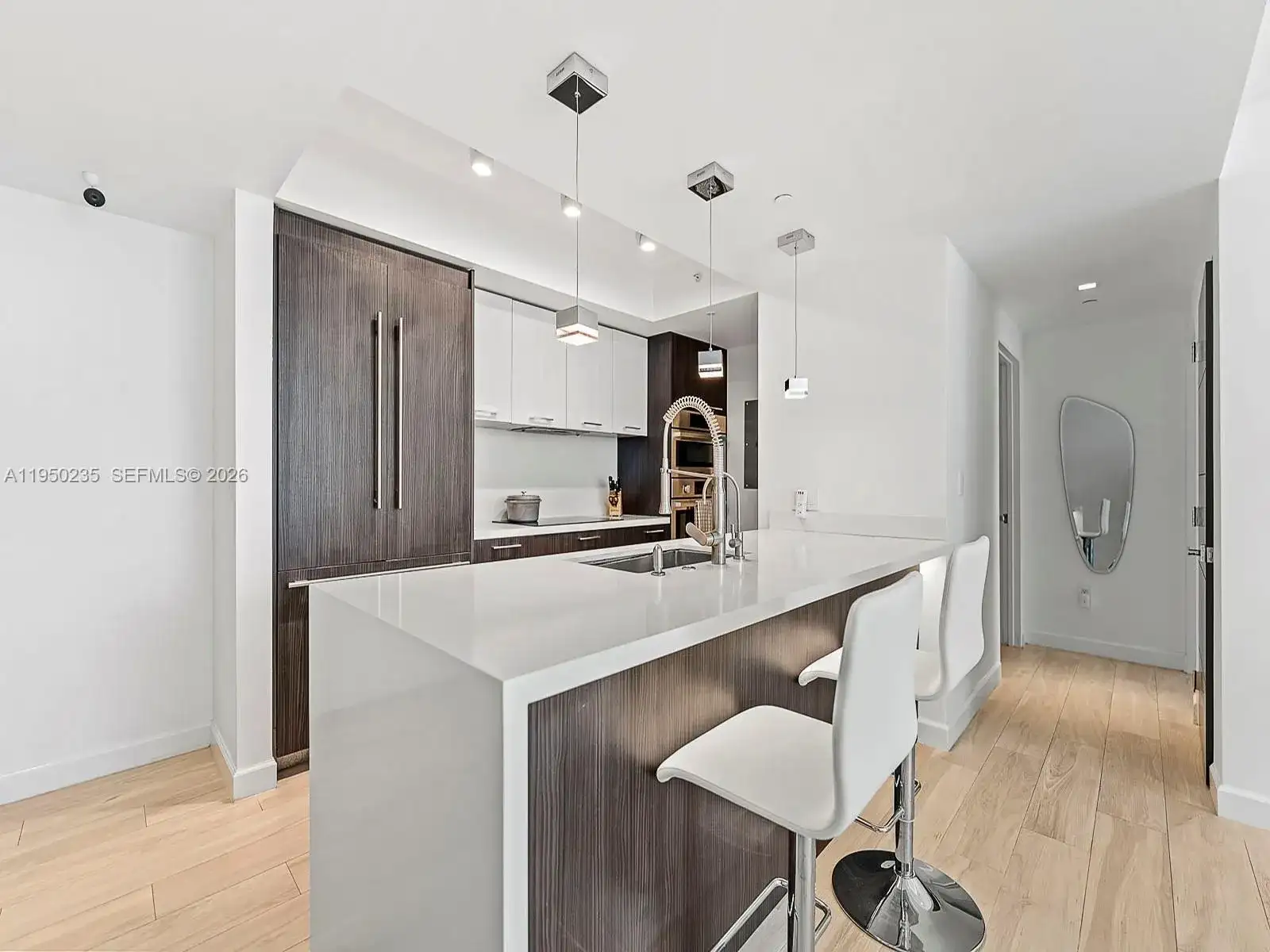 500 Brickell Ave # 2203, Miami FL 33131 photo 5