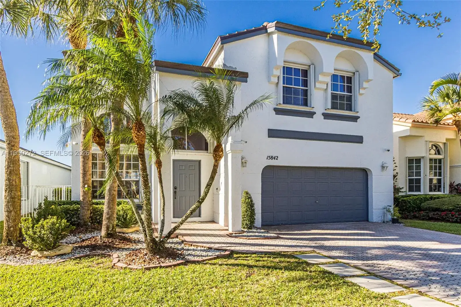 15842 NW 10th St, Pembroke Pines FL 33028 photo 2