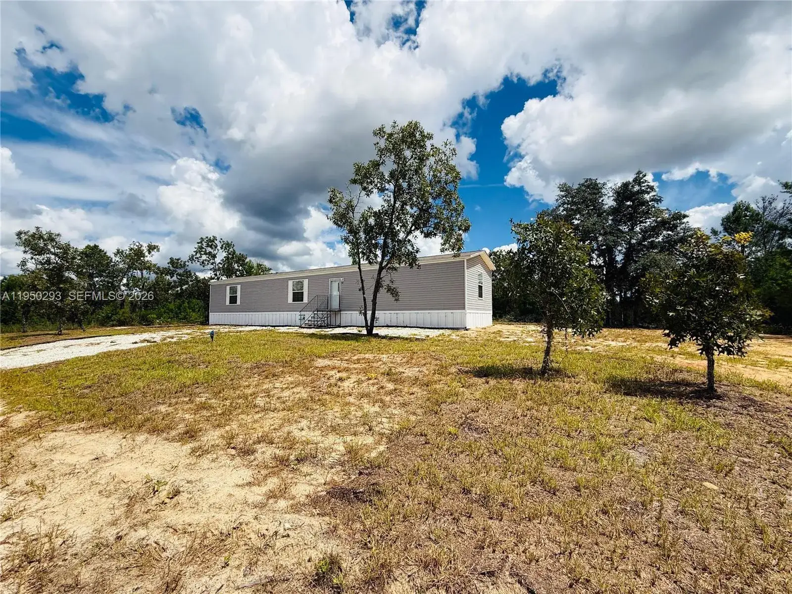 334 Oak Crest Drive # 0, Other City - In The State Of Florida FL 32148