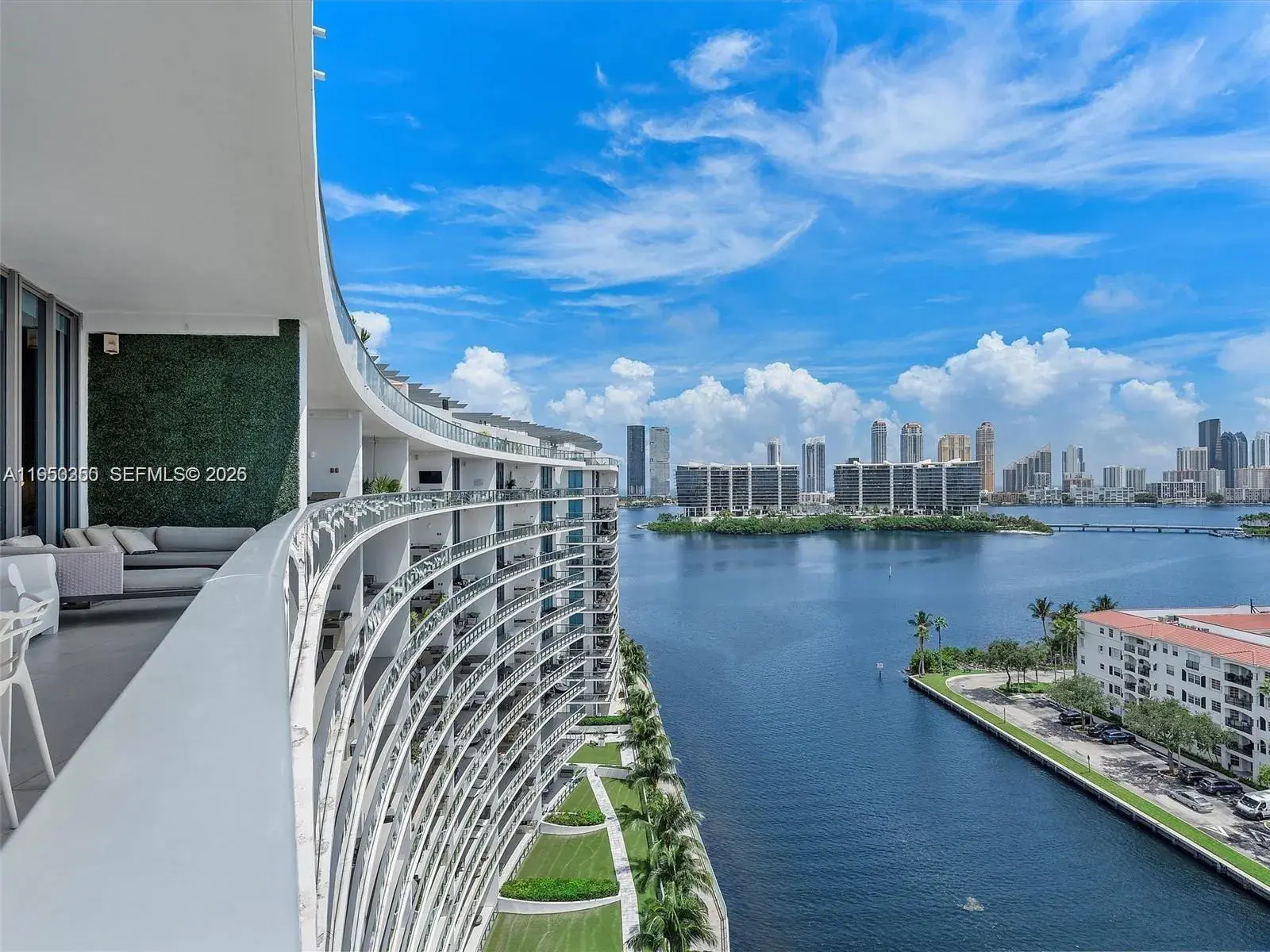 3250 NE 188th St, Aventura FL 33180