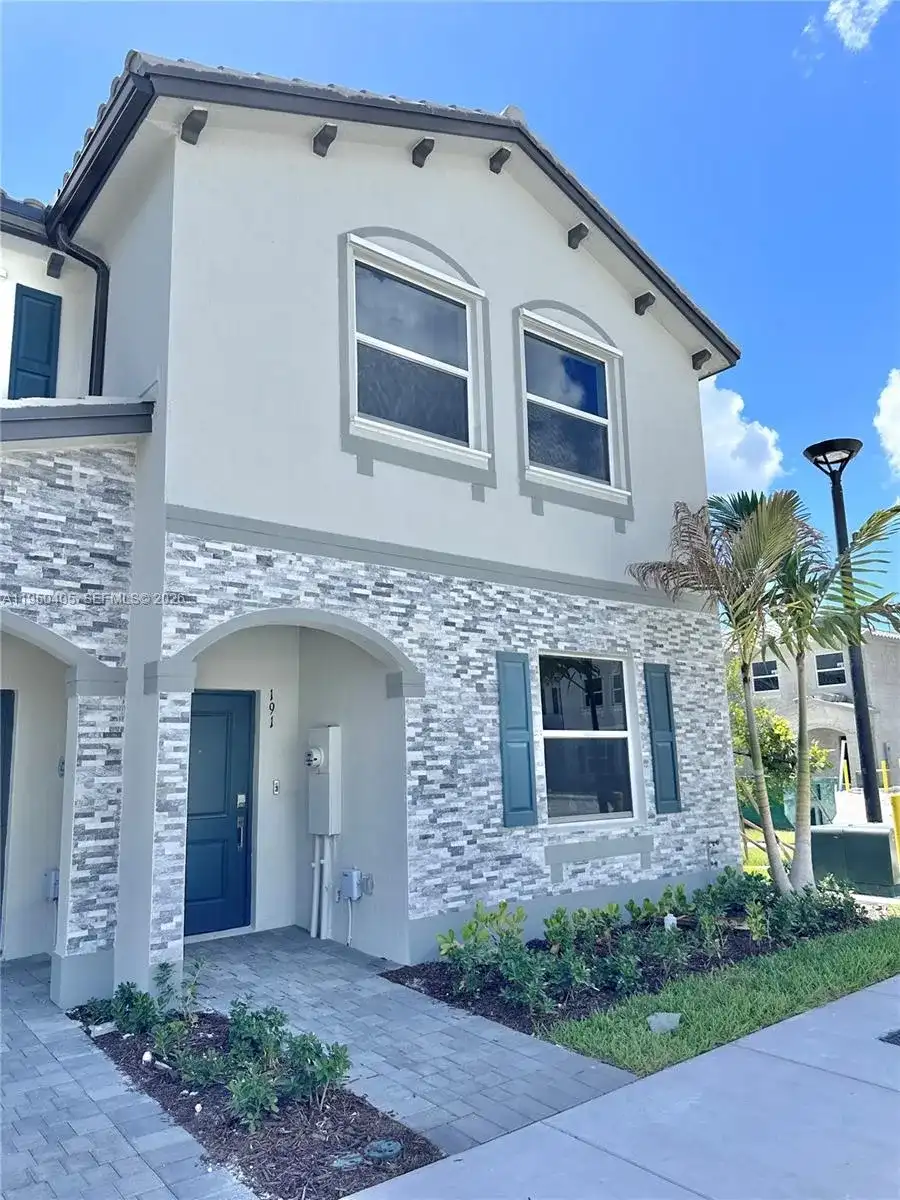 191 SE 11th Ave, Florida City FL 33034