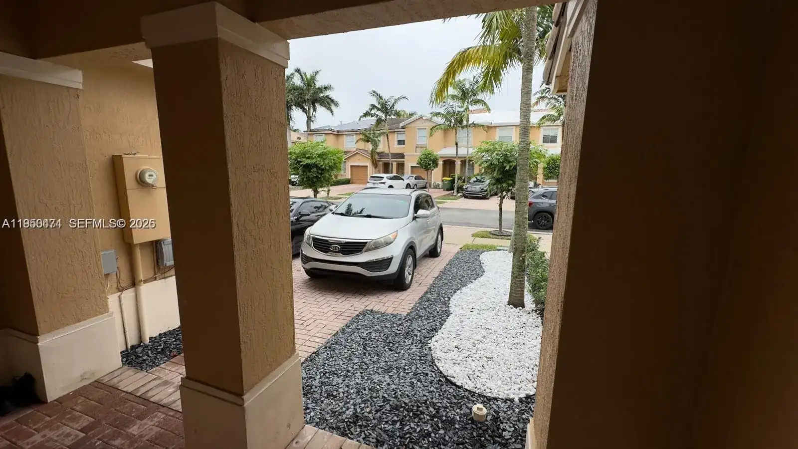 949 NE 42nd Ave, Homestead FL 33033 photo 4