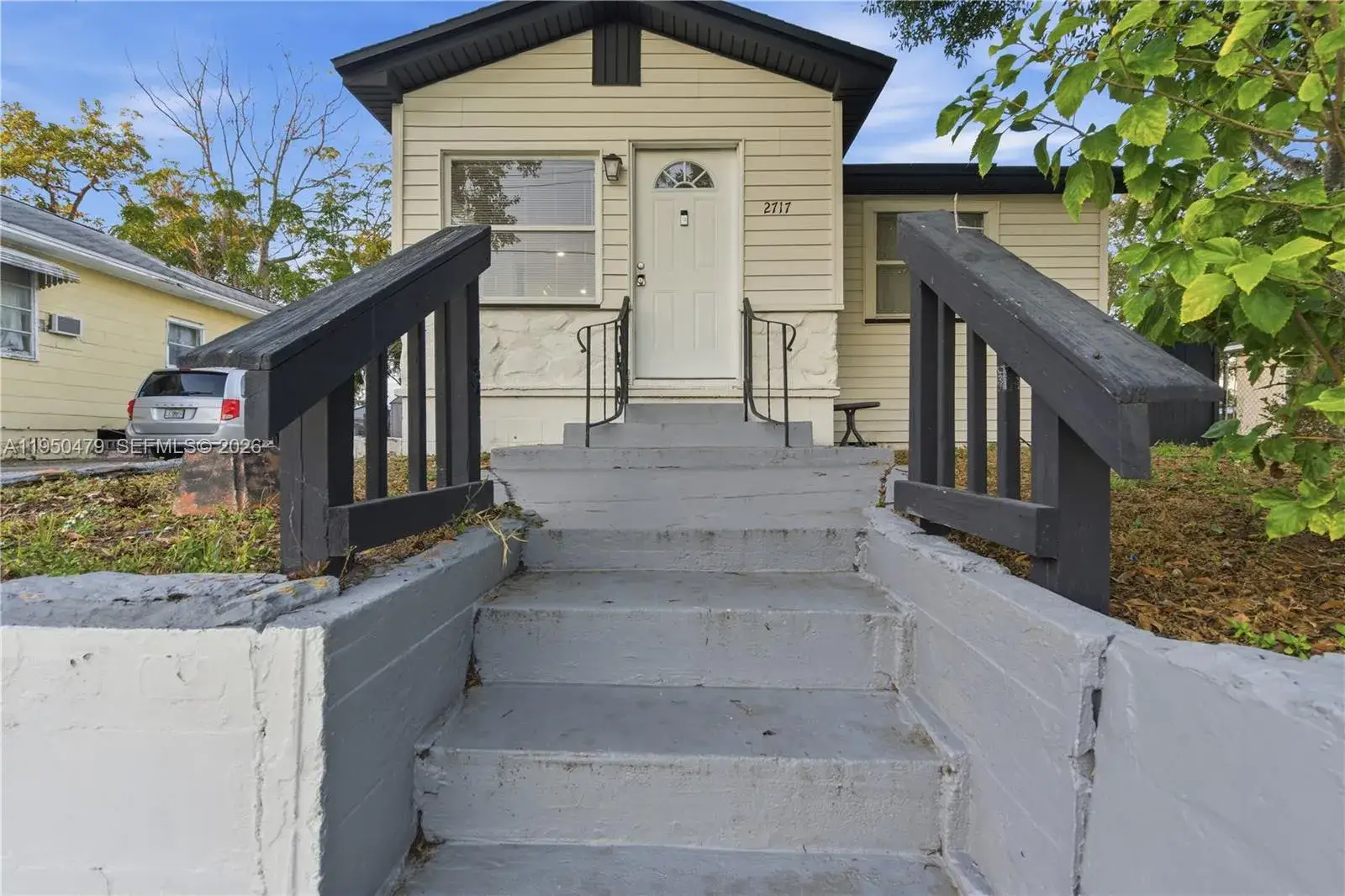 2717 W CHERRY STREET, Tampa FL 33607