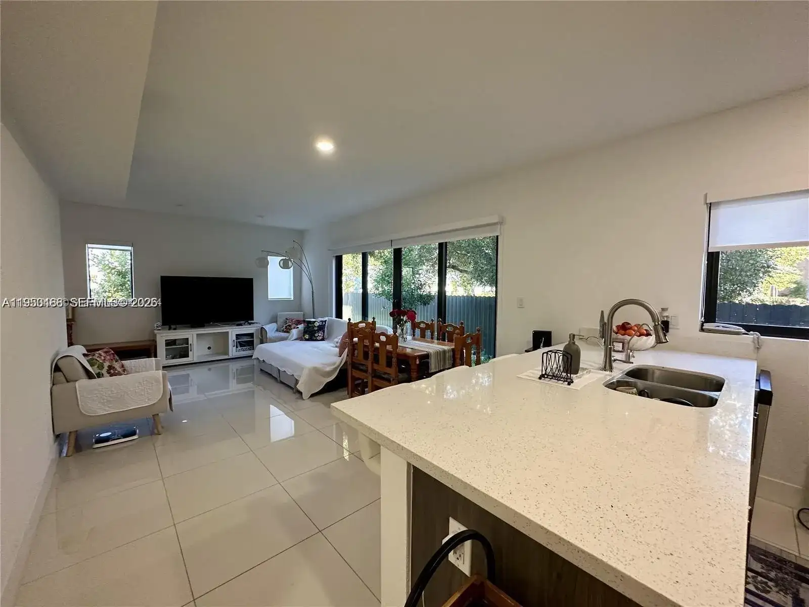 306 NW 11th Ct, Florida City FL 33034 photo 4