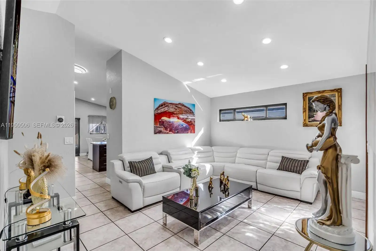 7579 W 31st Ave, Hialeah FL 33018 photo 4