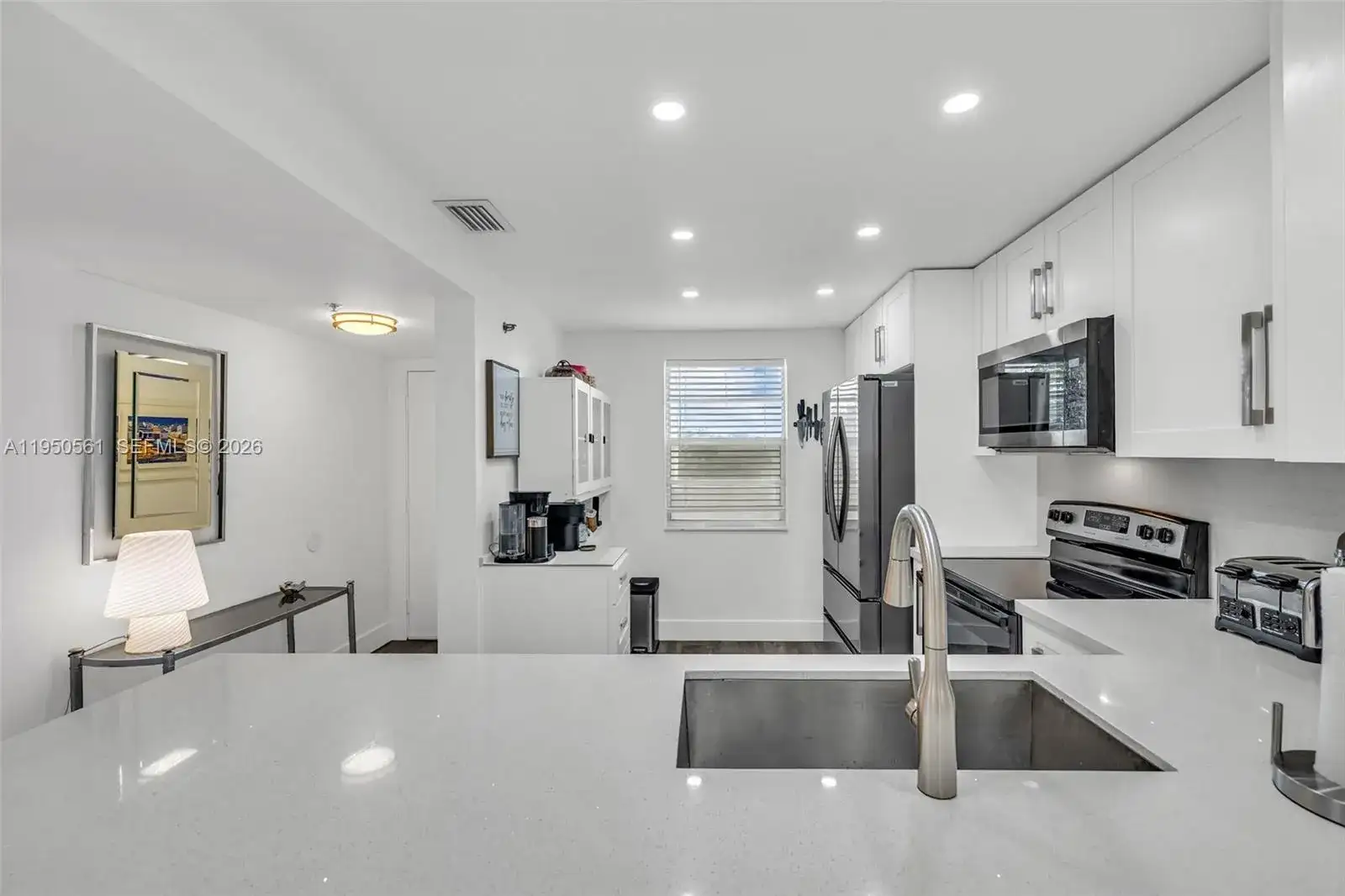 3910 Inverrary Blvd # B, Lauderhill FL 33319 photo 2
