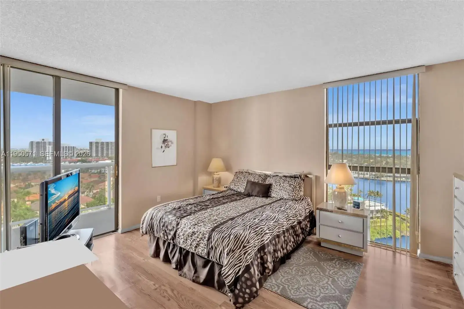 20505 E Country Club Dr # 1533, Aventura FL 33180 photo 4