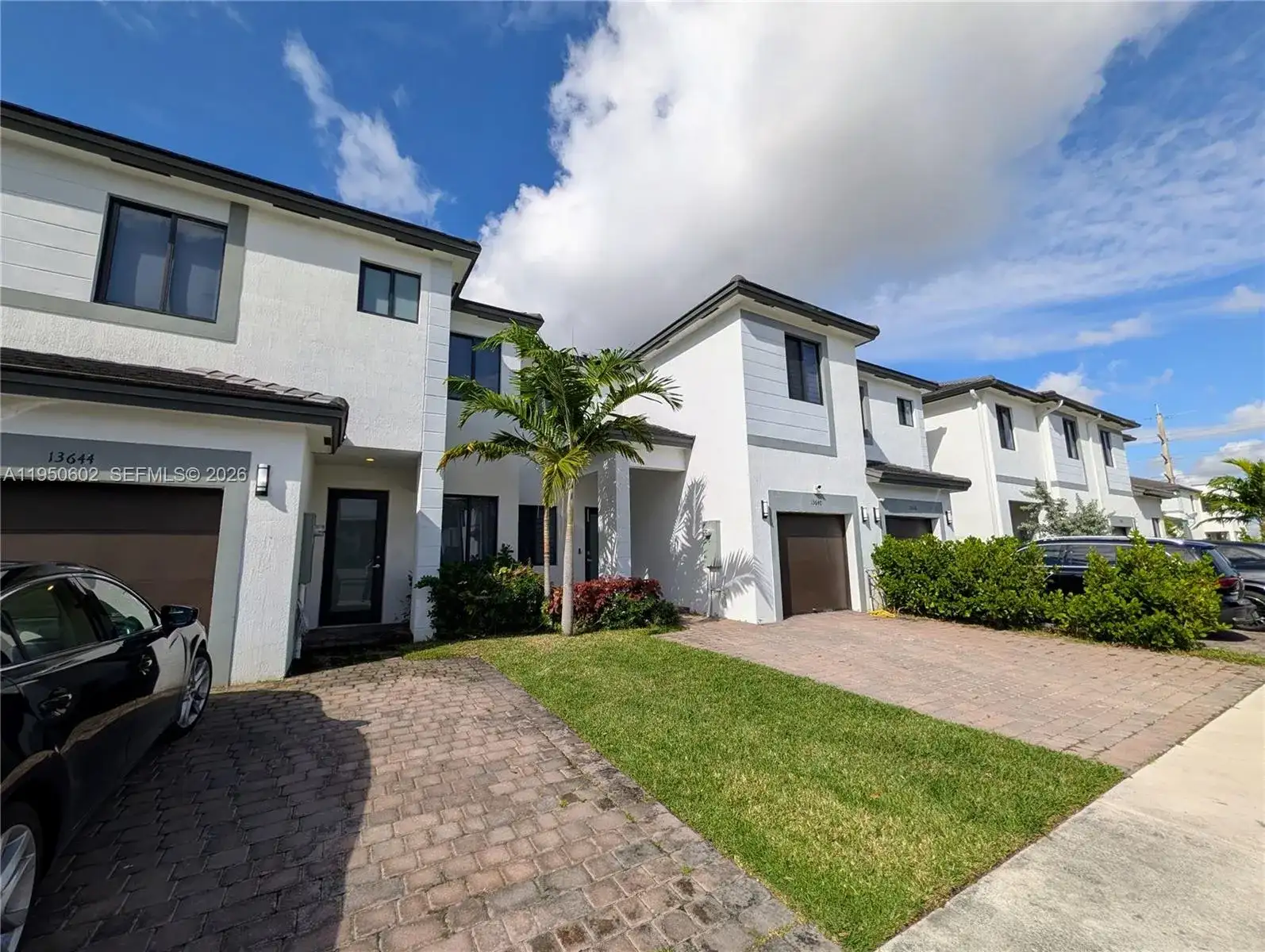 13644 SW 157th Ct, Miami FL 33196 photo 2