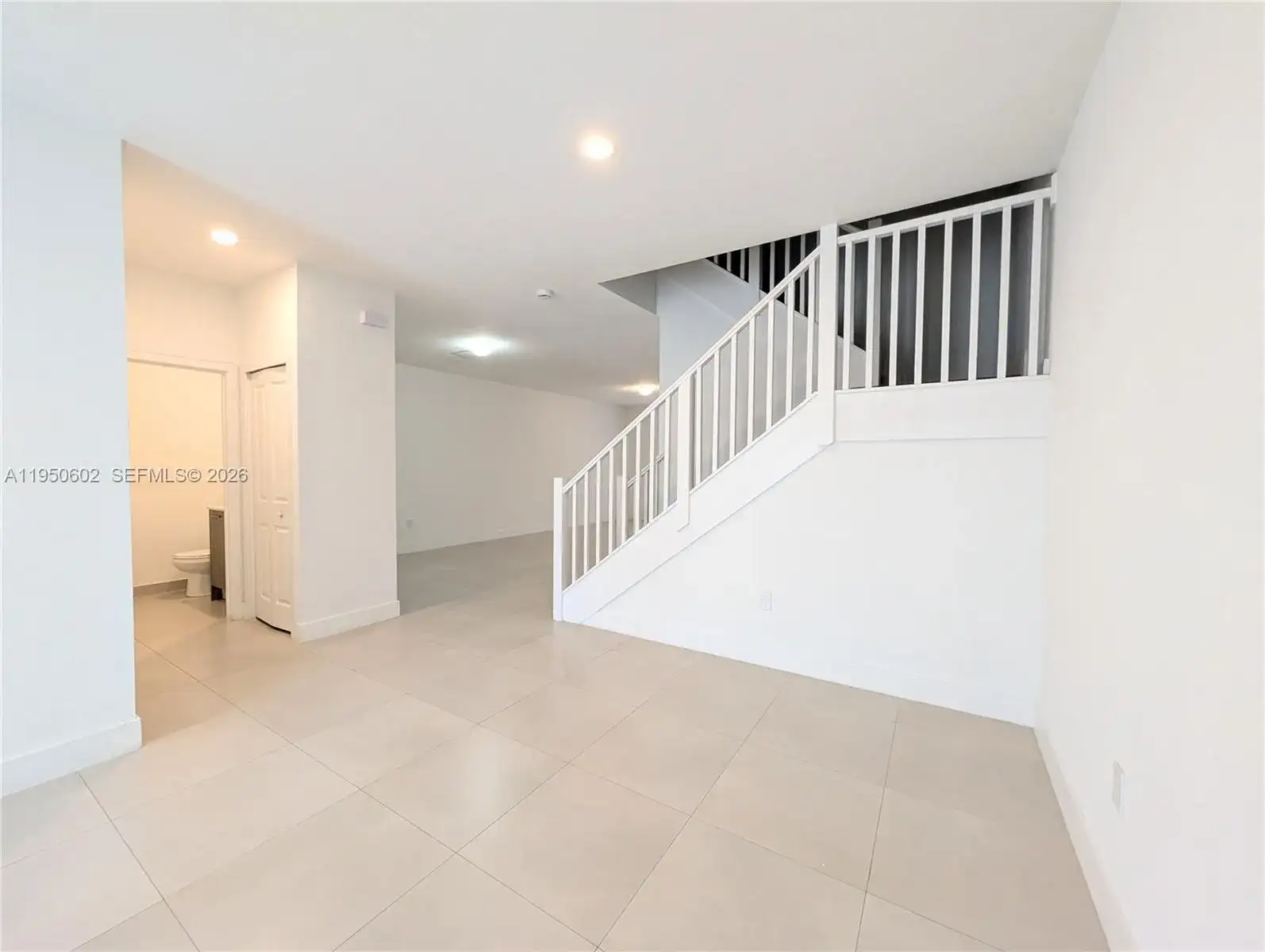 13644 SW 157th Ct, Miami FL 33196 photo 5