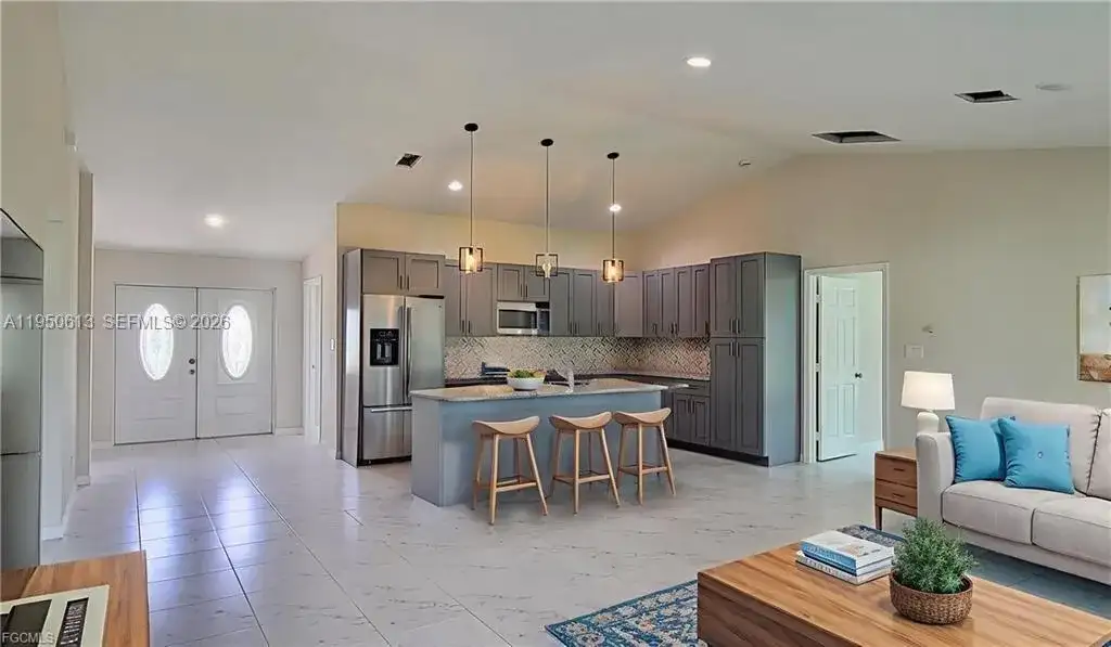 8038 Sunrise Cir., La Belle FL 33935 photo 4