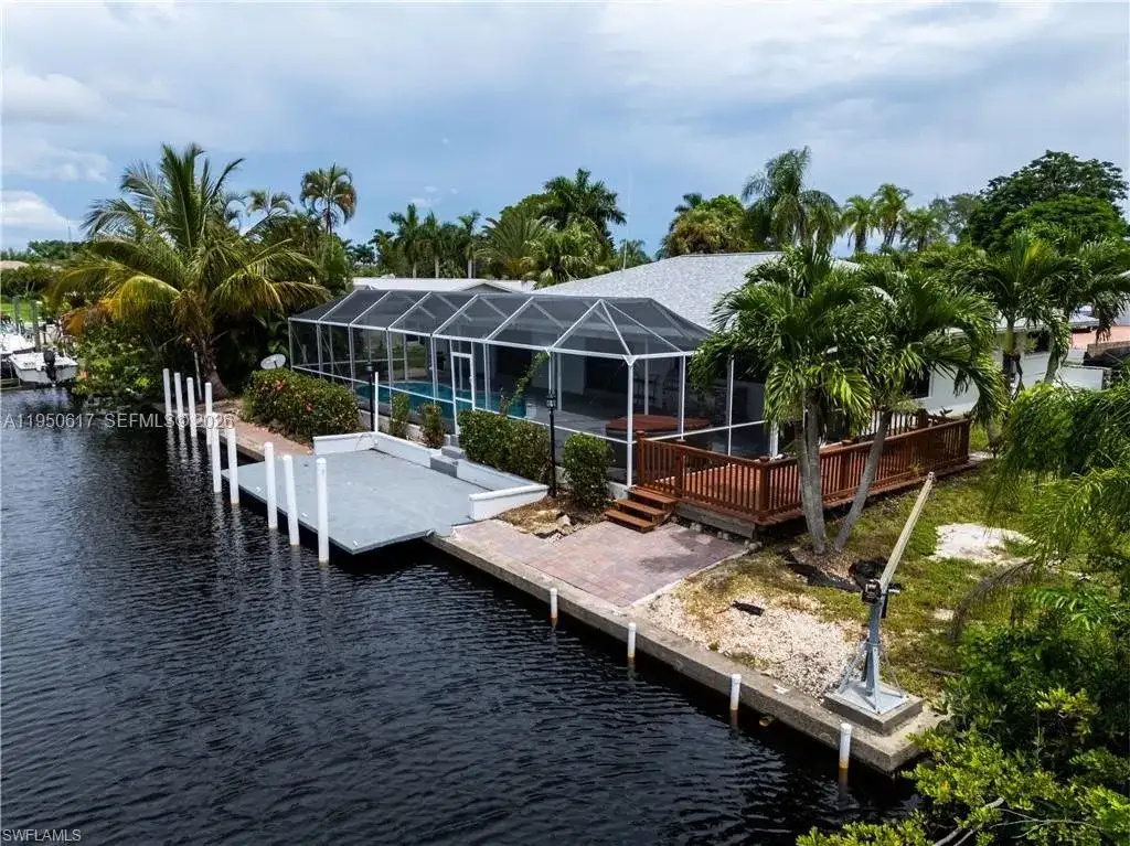 2153 W Channel Way, Other City - In The State Of Florida FL 33917 photo 4