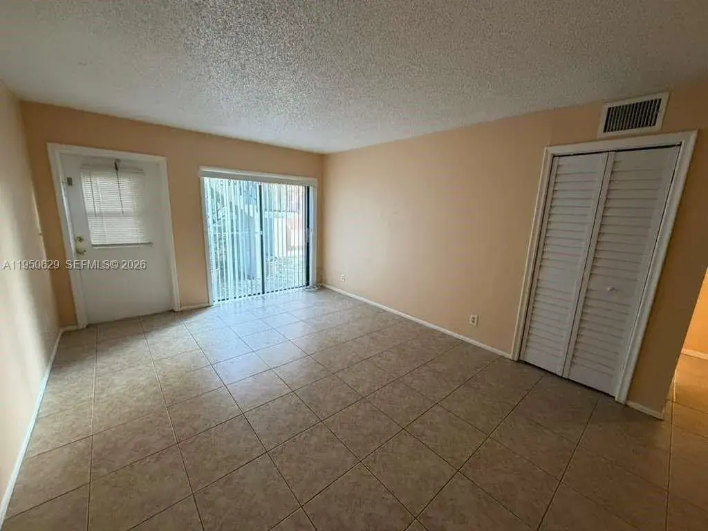 11394 Royal Palm Blvd # 11394, Coral Springs FL 33065