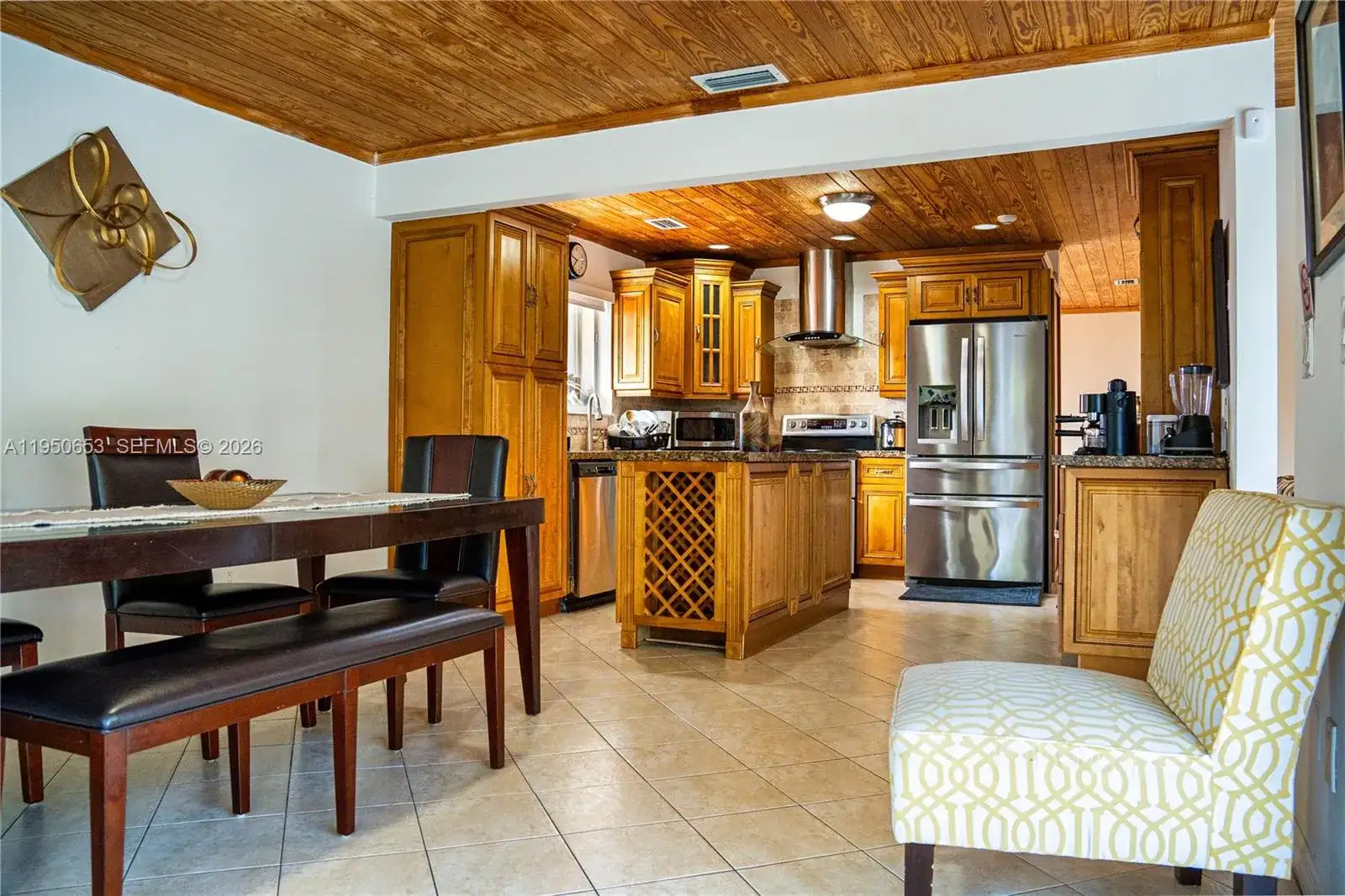 9420 SW 212th Terrace, Cutler Bay FL 33189 photo 4