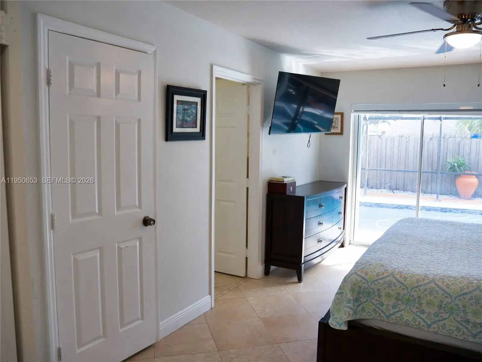 9420 SW 212th Terrace, Cutler Bay FL 33189 photo 5