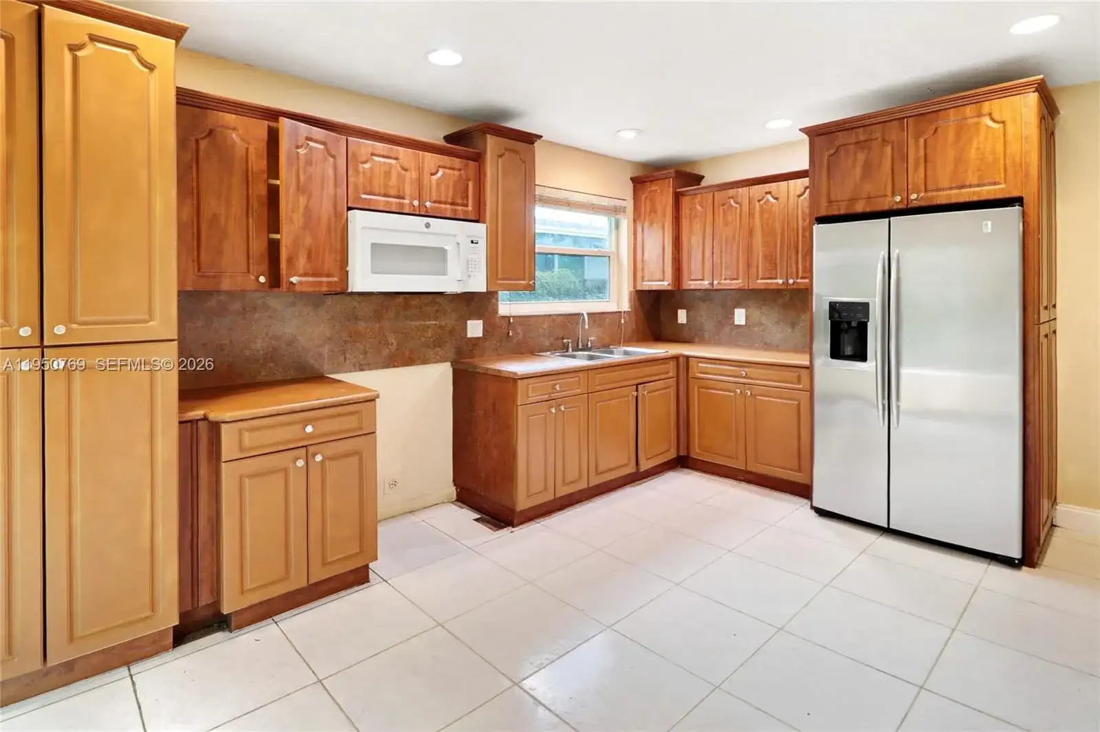 6120 SW 19th St, North Lauderdale FL 33068 photo 5