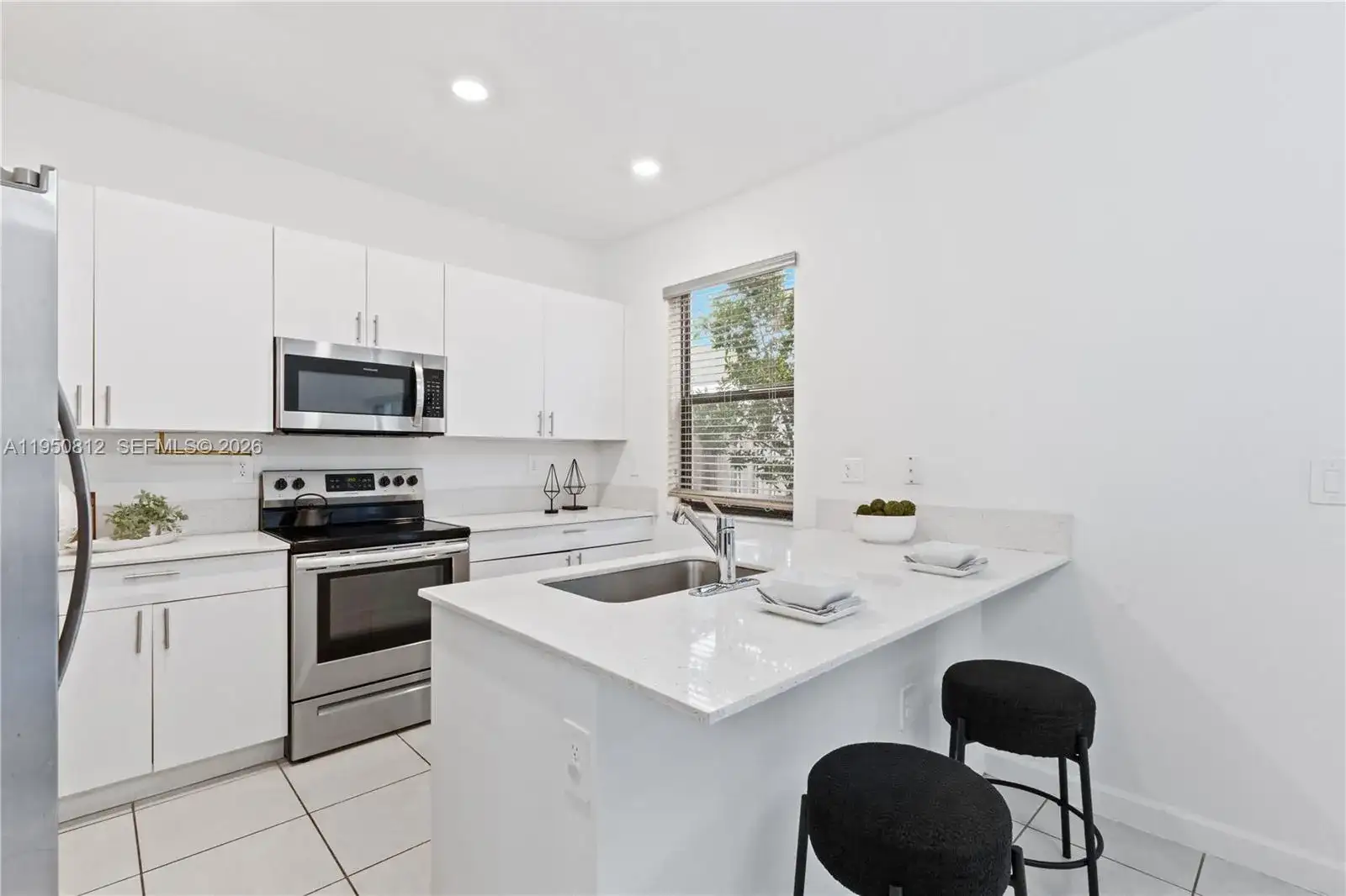 13071 SW 232nd Ln, Miami FL 33170 photo 5