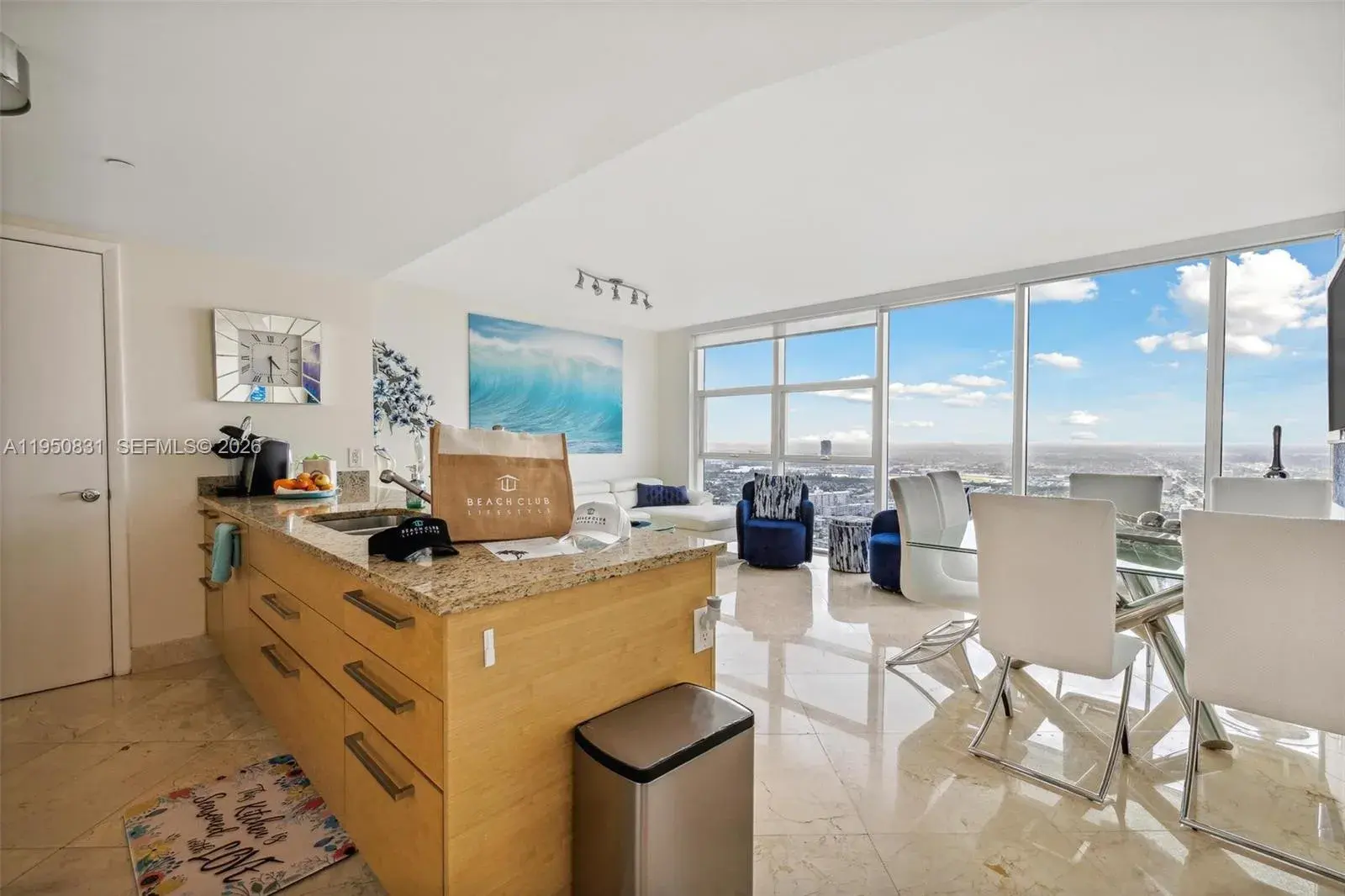 1830 S OCEAN DR # 4307, Hallandale Beach FL 33009