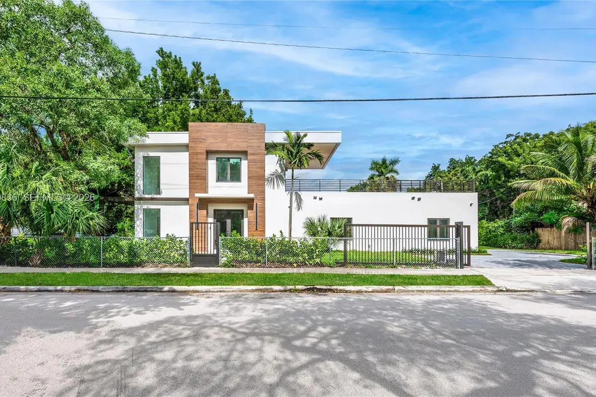 101 SW 25th Rd, Miami FL 33129