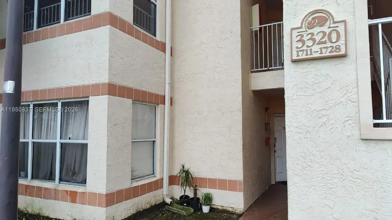 3320 N Pinewalk Dr N # 1715, Margate FL 33063