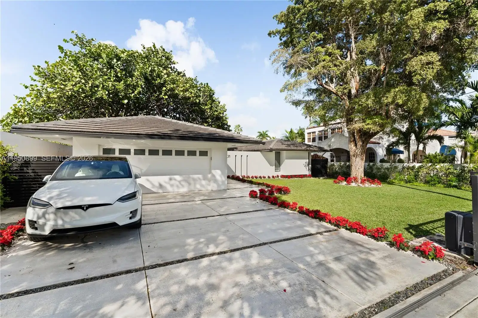 1071 NE 83rd St, Miami FL 33138 photo 2