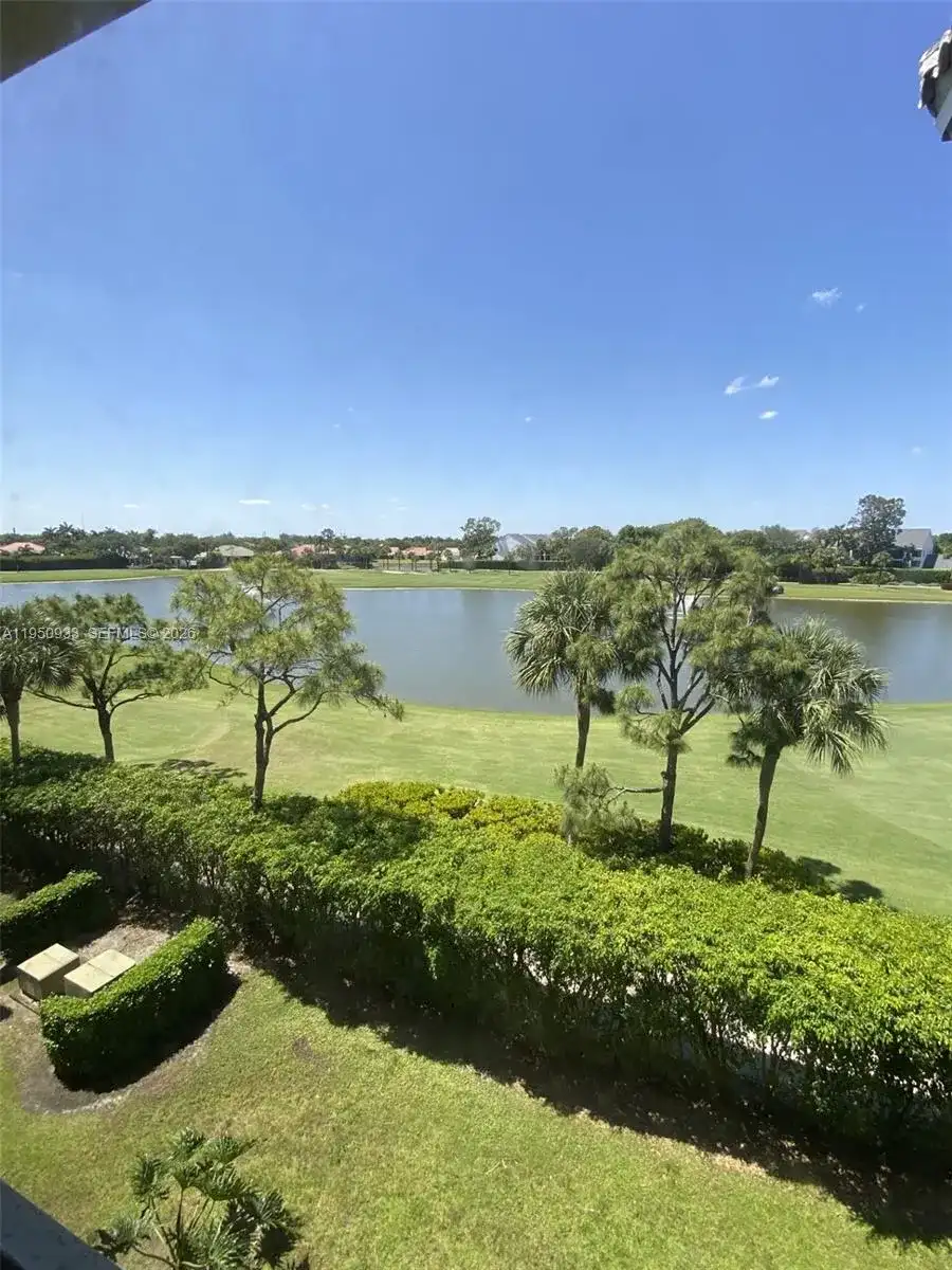 3521 Village Blvd # 405, West Palm Beach FL 33409