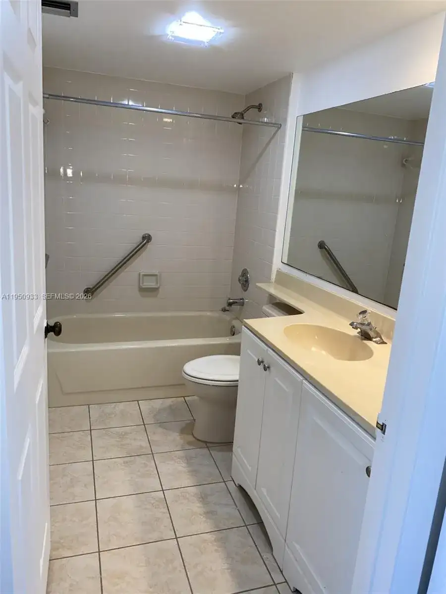 3521 Village Blvd # 405, West Palm Beach FL 33409 photo 5