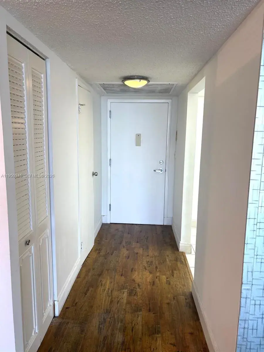1000 Parkview Dr # 605, Hallandale Beach FL 33009