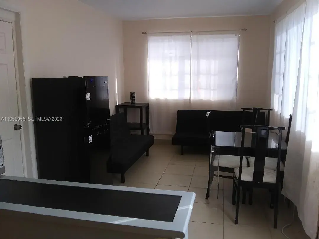 734 SW 5, Hallandale Beach FL 33009