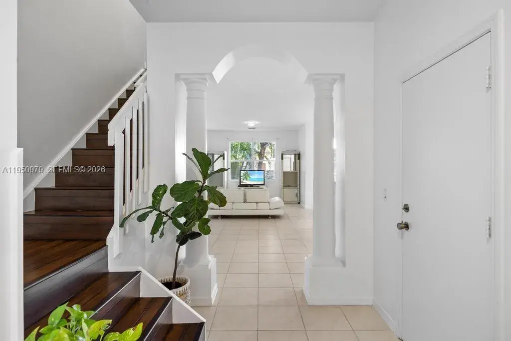 419 Rainbow Springs Ter, Royal Palm Beach FL 33411