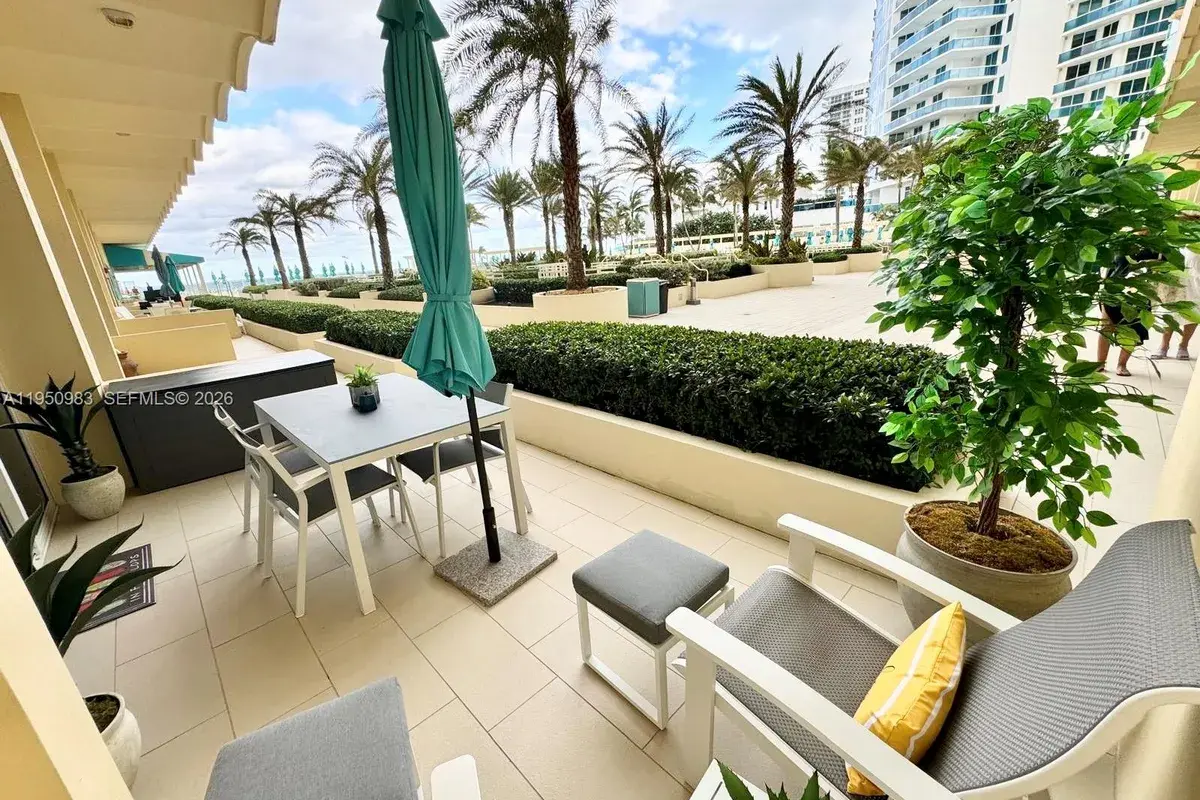 2501 S Ocean Dr # L14, Hollywood FL 33019