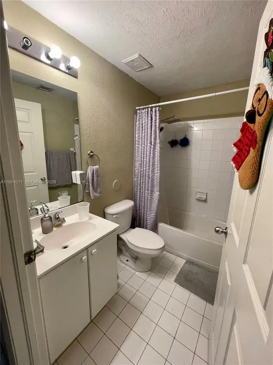 6940 NW 179th St # 7, Hialeah FL 33015 photo 3