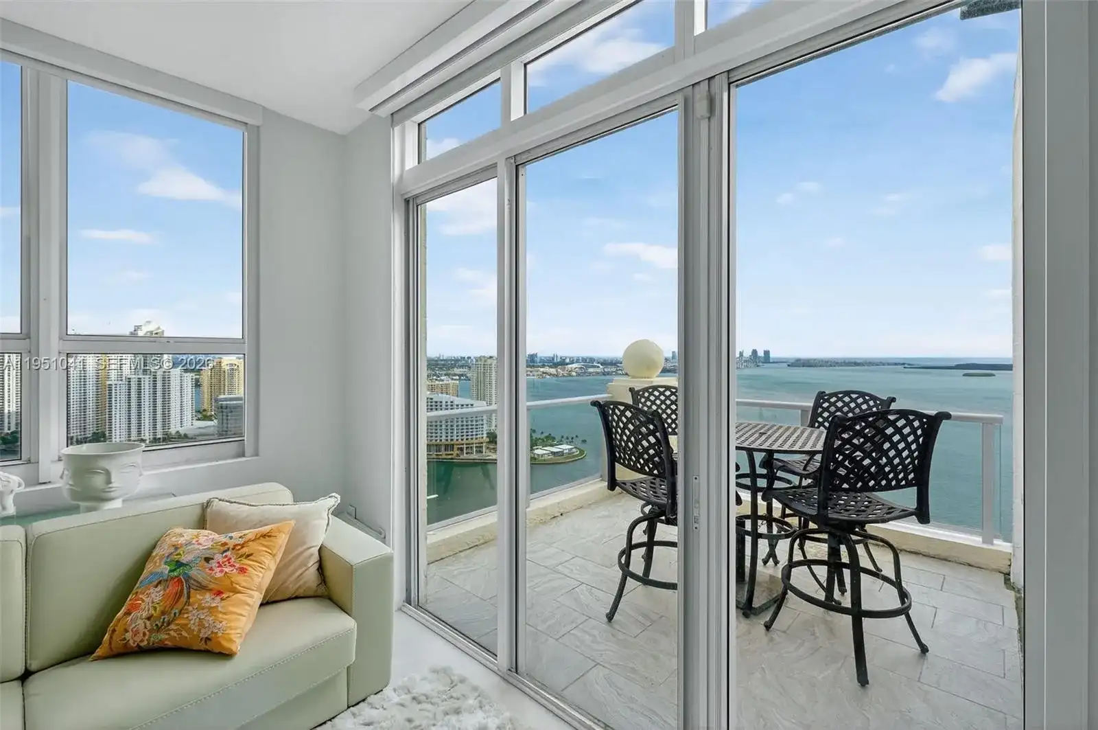 1155 Brickell Bay Dr, Miami FL 33131