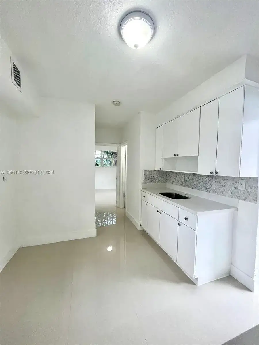 8119 NW 5 CT # 8119, Miami FL 33150 photo 5