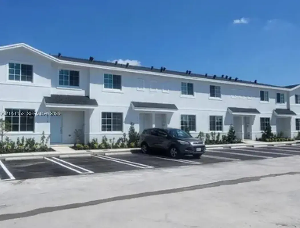 1054 NW 6 Terr # 1054, Florida City FL 33034