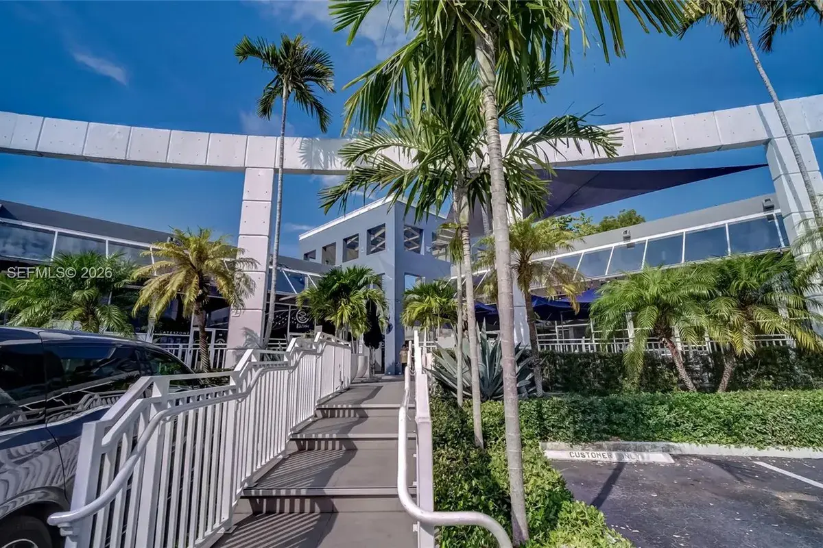 260 Crandon Blvd # E18, Key Biscayne FL 33149