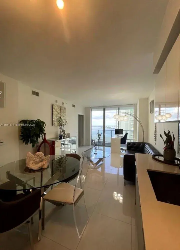 1300 Brickell Bay Dr # 2405, Miami FL 33131