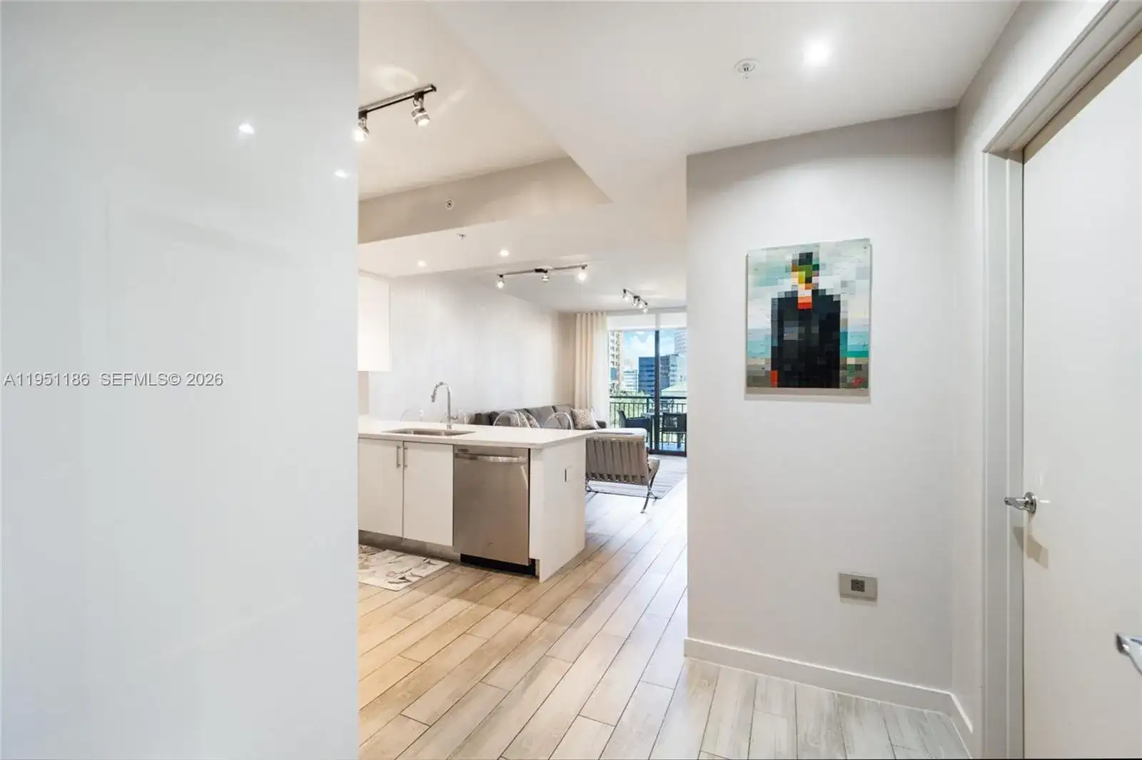 999 SW 1st Ave # 1208, Miami FL 33130 photo 3