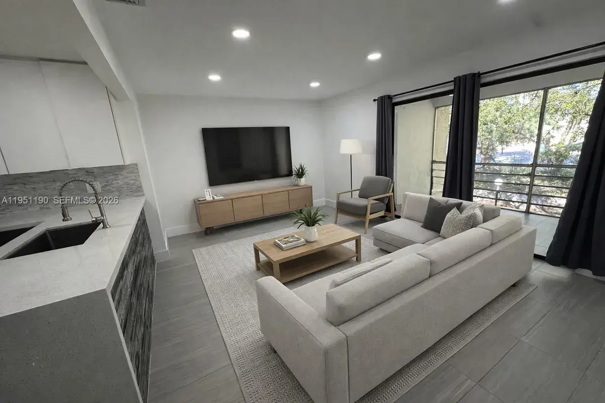 3199 Coral Hills Dr # 4, Coral Springs FL 33065
